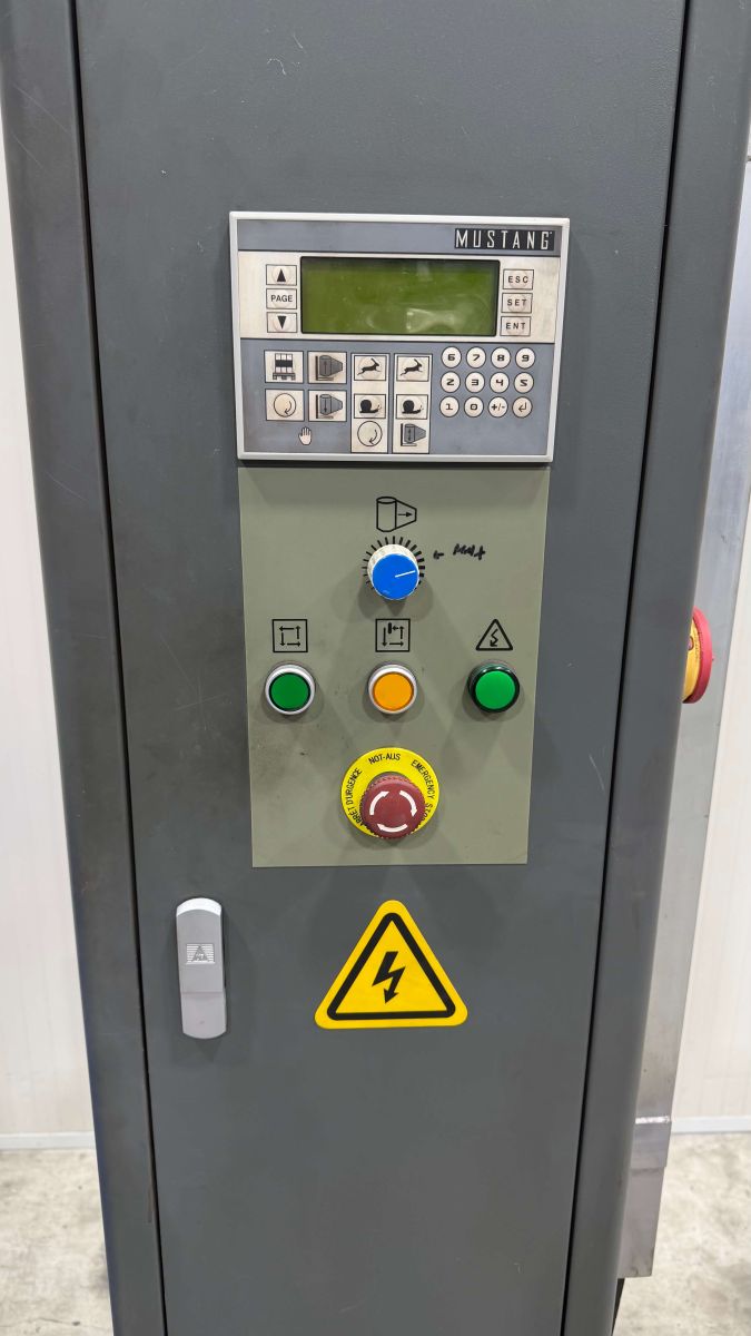 Matco B200
