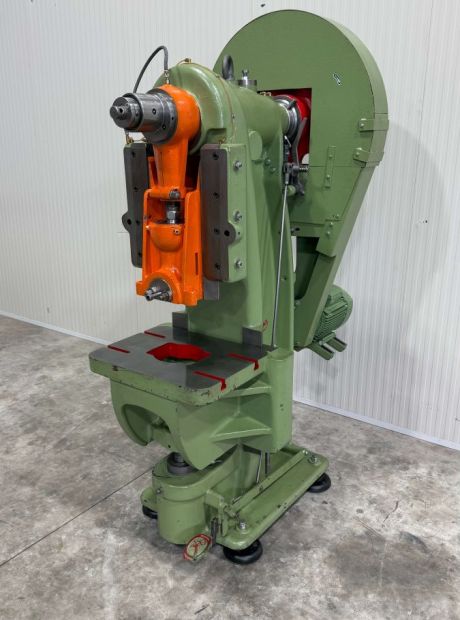 Rijva 504